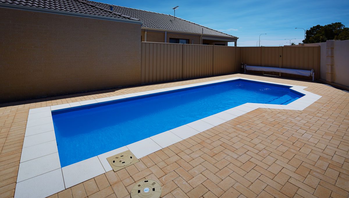 lap-pool-8.3m-3.5m-pacific-shimmer-canning-vale-galleryimage-7.jpg