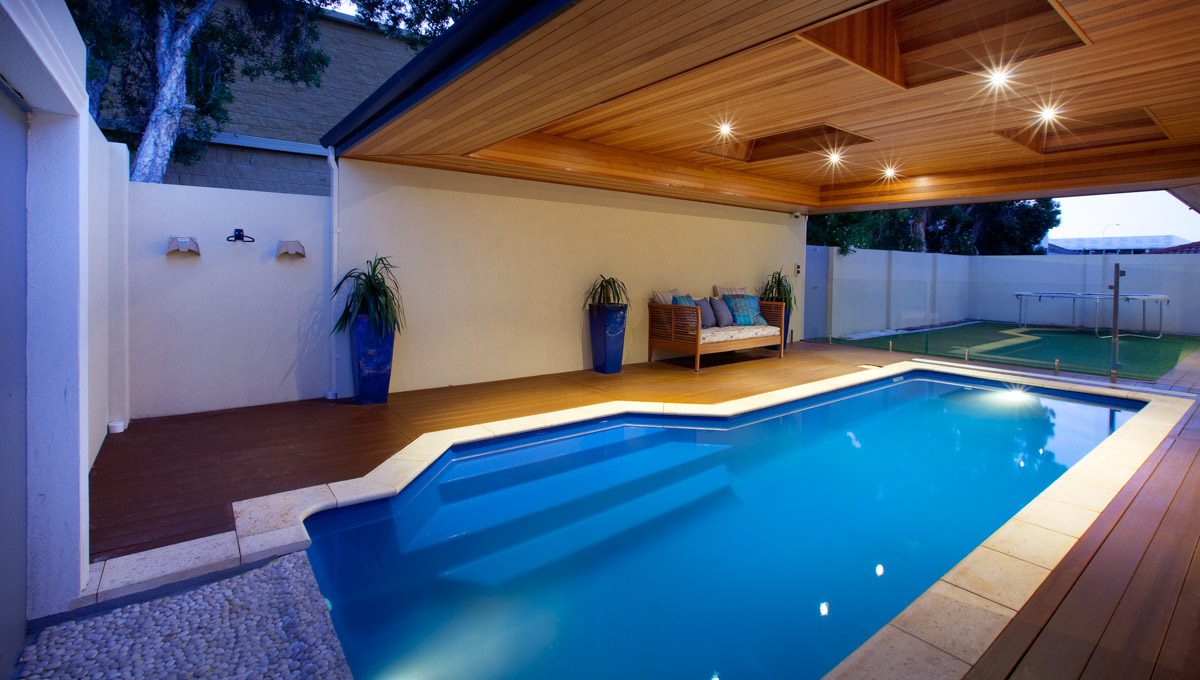 lap-pool-8.3m-3.5m-royal-ocean-shimmer-dario-galleryimage-11.jpg