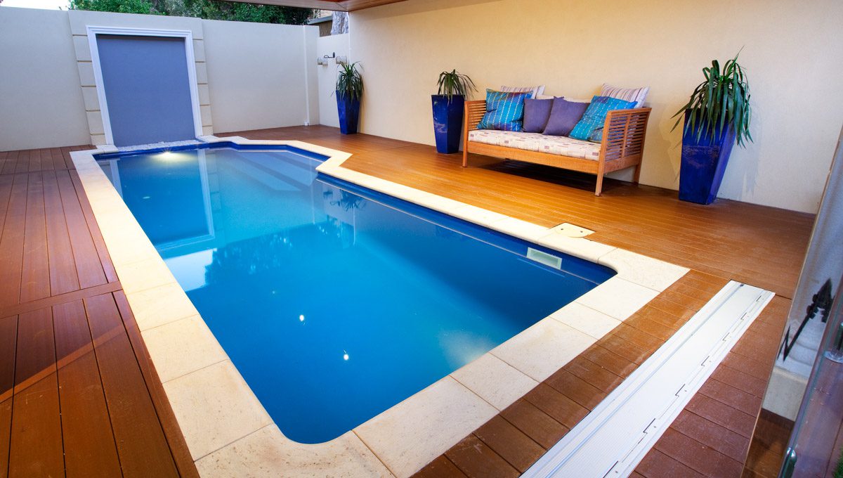 lap-pool-8.3m-3.5m-royal-ocean-shimmer-dario-galleryimage-3.jpg